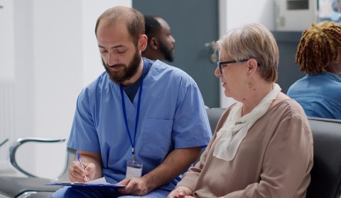 La considerazione del personale sanitario europeo: i dati della ricerca Ipsos per Clariane